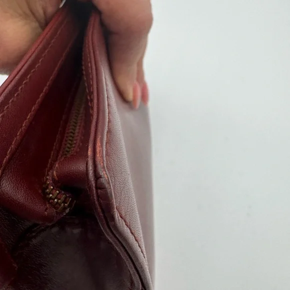 CARTIER Must Line Clutch Bag Leather Bordeaux Dark Red With Wristlet Attachment